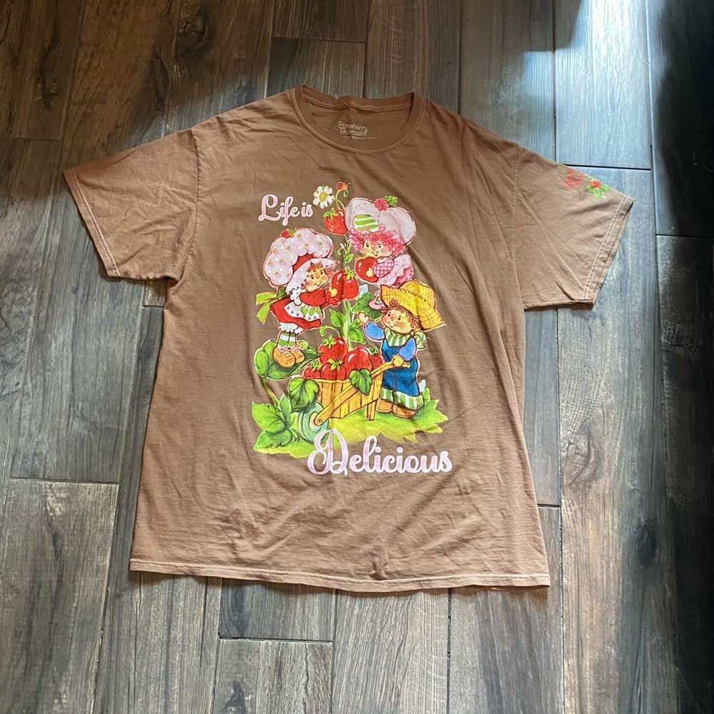 NWOT strawberry shortcake t-shirt